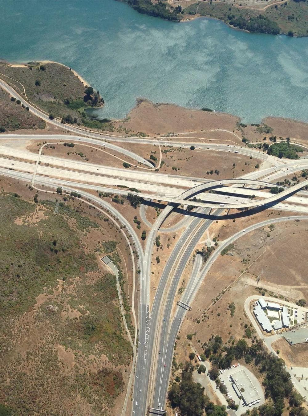 Harper's — Folio — Harper's Bazaar CZ